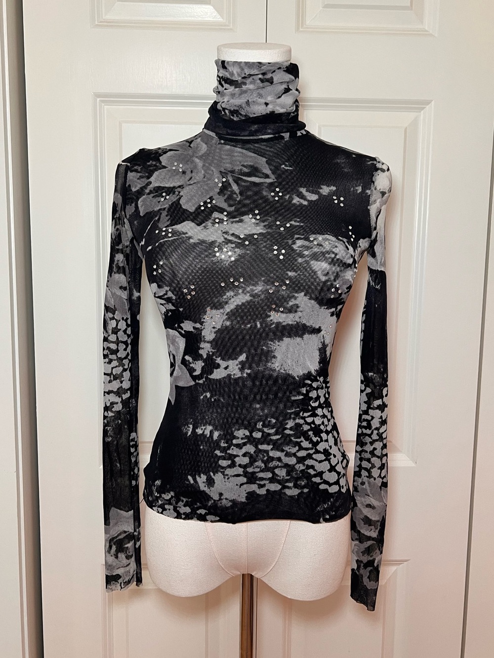 Rinascimento Vintage Italian Mesh Crystal Long Sleeve